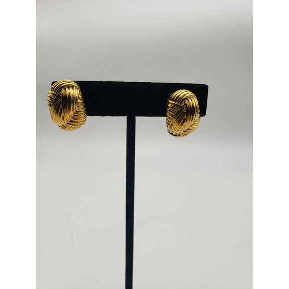 VTG Napier Clip On Screw Back Earrings Gold Tone Swirl - Picture 2 of 3